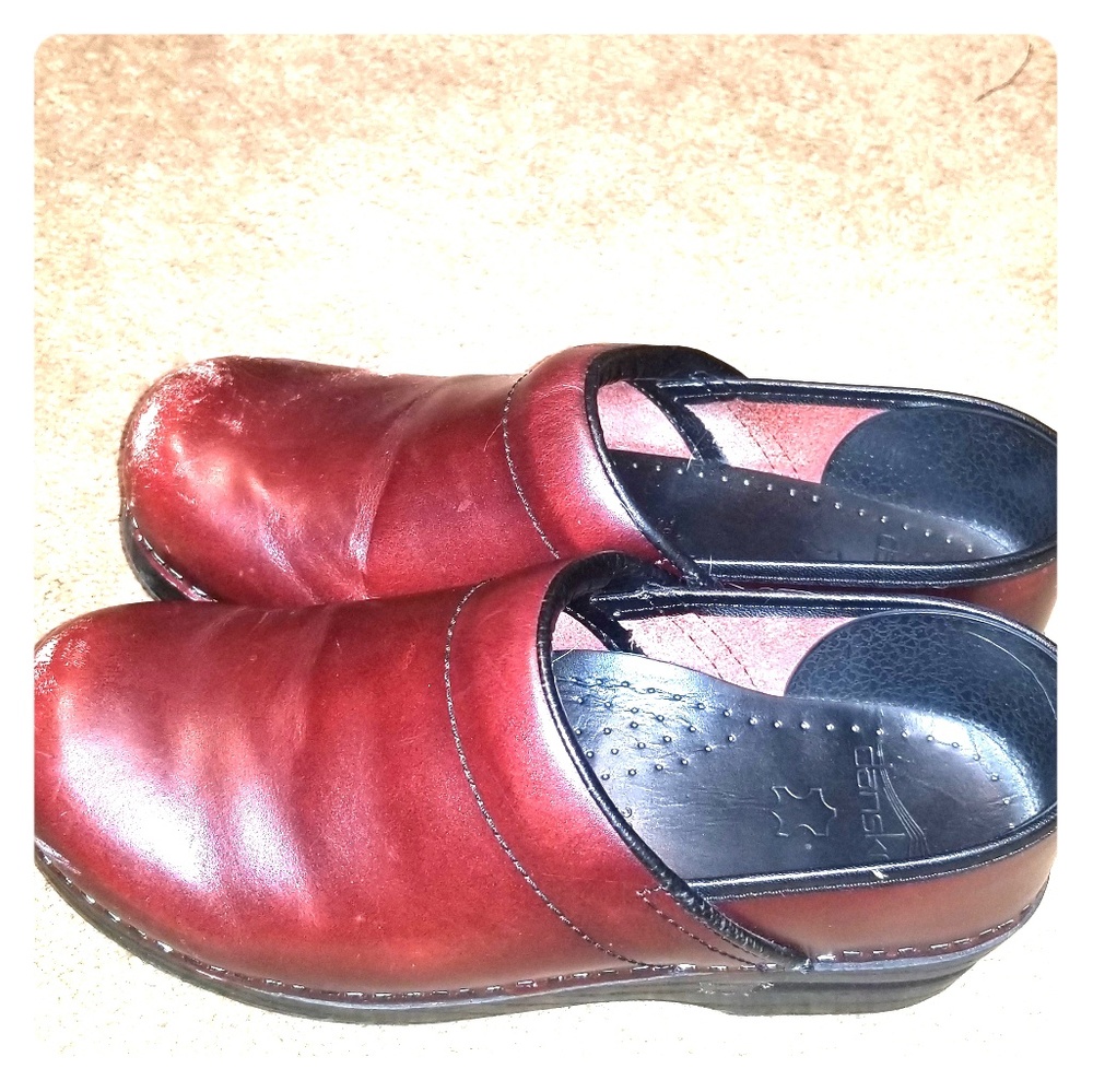 Cordovan Dansko classic clogs